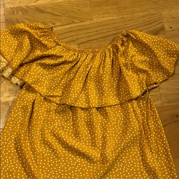 NWOT Darling Blouse, size M - Picture 2 of 4